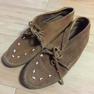 ミネトンカ(Minnetonka)のミネトンカ ビーズ付ショートブーツ 23.5cm 6 1/2(ブーツ)