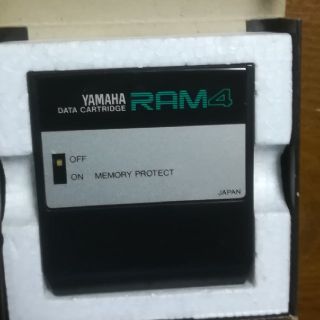 ヤマハ(ヤマハ)の値下げ　ヤマハ　データカートリッジ　DX7II等などDX.RX用RAM4(キーボード/シンセサイザー)