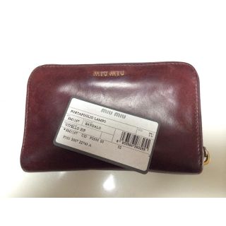 ミュウミュウ(miumiu)のmiumiu 財布(財布)