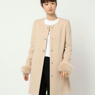 レッセパッセ(LAISSE PASSE)のレッセパッセ　Ladyノーカラーコート　ミルクティー　38 ビジュー　限定　美品(ロングコート)