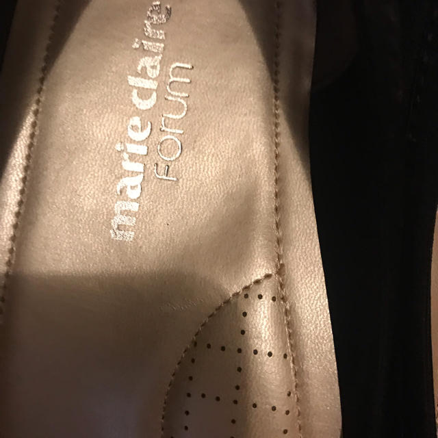 Marie Claire(マリクレール)の黒のパンプス レディースの靴/シューズ(ハイヒール/パンプス)の商品写真