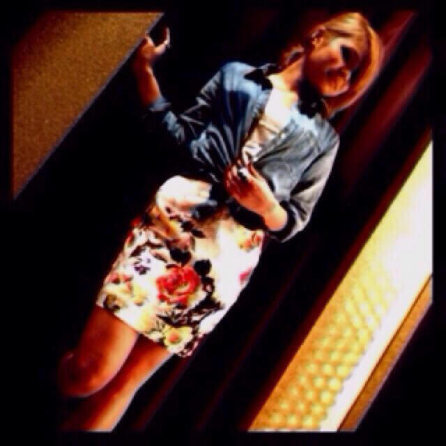 EMODA(エモダ)のタグ付♡花柄タイトスカート レディースのスカート(ミニスカート)の商品写真