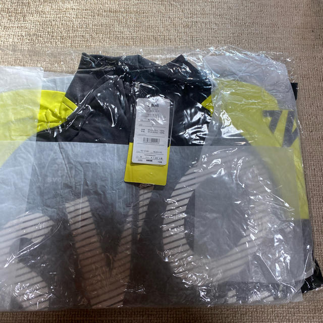 SVOLME ZIPupジャケット Ｍサイズ 新品未開封タグ付き スポーツ/アウトドアのサッカー/フットサル(ウェア)の商品写真