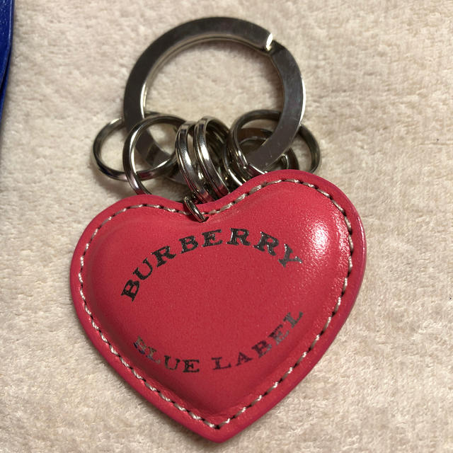 BURBERRY BLUE LABEL(バーバリーブルーレーベル)のバーバリーブルーレーベル　キーチェーン　未使用 レディースのファッション小物(キーケース)の商品写真