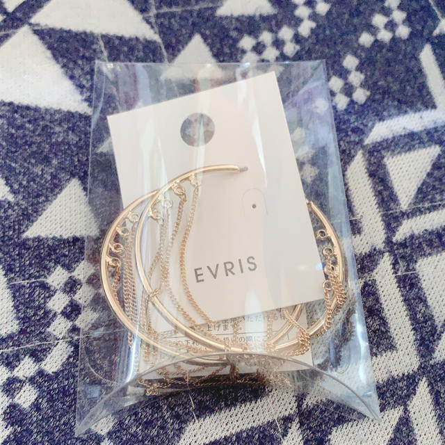 EVRIS(エヴリス)のEVRIS ピアス レディースのアクセサリー(ピアス)の商品写真