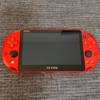 プレイステーションヴィータ(PlayStation Vita)のpsvita Wi-Fi メタリックレッド　PCH-2000(携帯用ゲーム機本体)