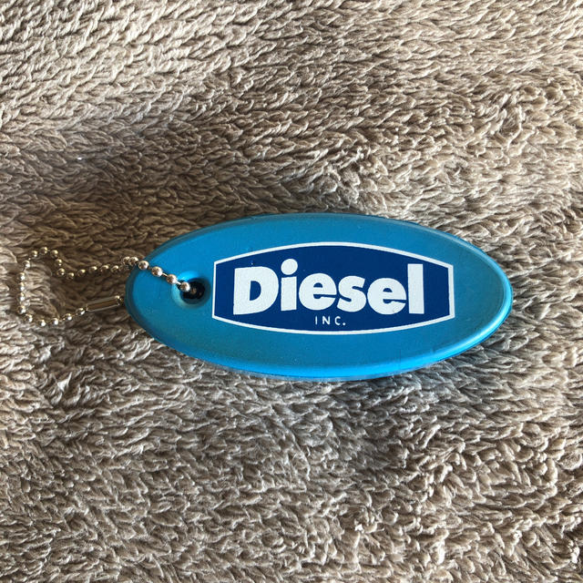 DIESEL(ディーゼル)のDieselキーホルダー レディースのファッション小物(キーホルダー)の商品写真