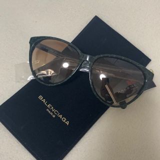 バレンシアガ(Balenciaga)の新品　バレンシアガ　キャッツアイ　サングラス(サングラス/メガネ)