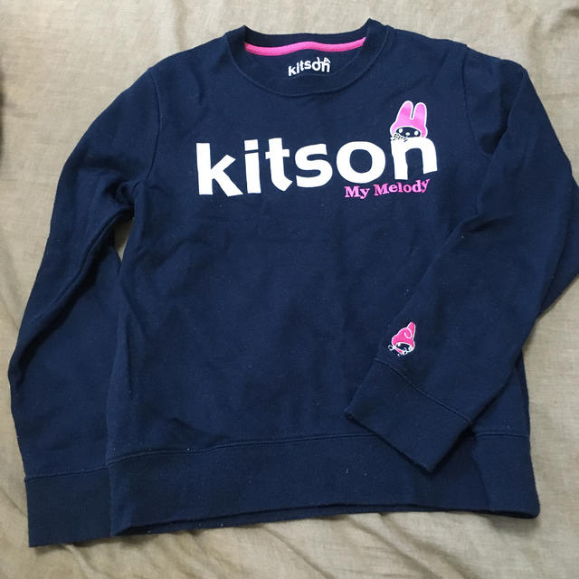 KITSON(キットソン)のキットソン×サンリオコラボトレーナー150 キッズ/ベビー/マタニティのキッズ服女の子用(90cm~)(Tシャツ/カットソー)の商品写真