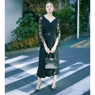 アメリヴィンテージ(Ameri VINTAGE)のLACE SLEEVE REFINED DRESS レーススリーブ ワンピース(ロングドレス)