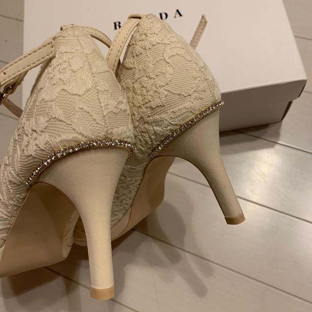 RANDA - RANDA ♡ラインストーン付レースストラップパンプス24.5の通販 by sayaya's shop|ランダならラクマ RANDA - RANDA ♡ラインストーン付レースストラップパンプス24.5の通販 by sayaya's shop|ランダならラクマ