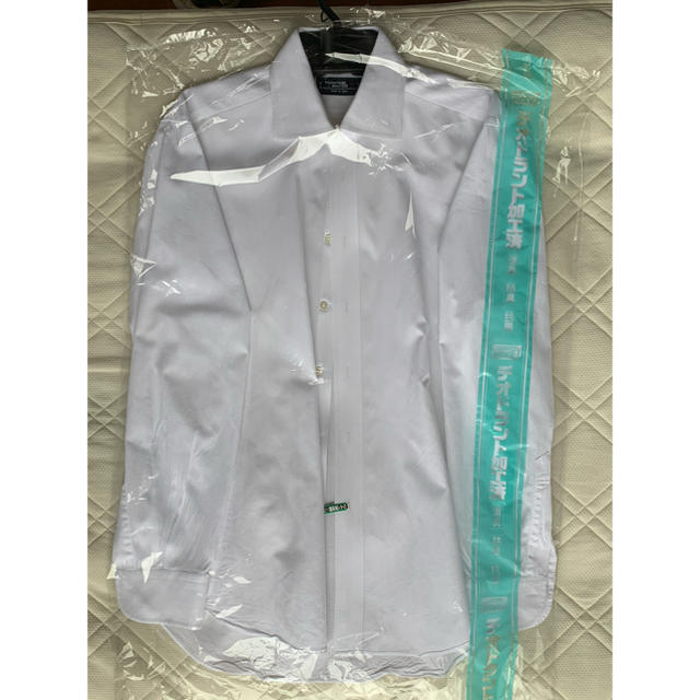 TOMORROWLAND(トゥモローランド)の美品　Maker's Shirt 鎌倉 シャツ　白　二枚　セット メンズのトップス(シャツ)の商品写真