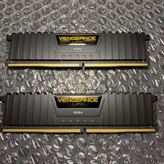 corsair DDR4 16GB×2枚キット(PCパーツ)