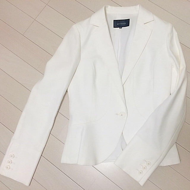 Le souk(ルスーク)の【Le souk】白いスーツ上下 レディースのフォーマル/ドレス(スーツ)の商品写真