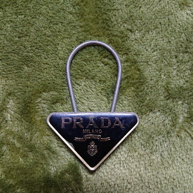 PRADA(プラダ)のPRADA プラダ ♥️キーホルダー レディースのファッション小物(キーホルダー)の商品写真