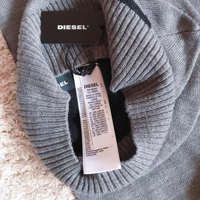 DIESEL(ディーゼル)のdiesel ニット帽 メンズの帽子(ニット帽/ビーニー)の商品写真