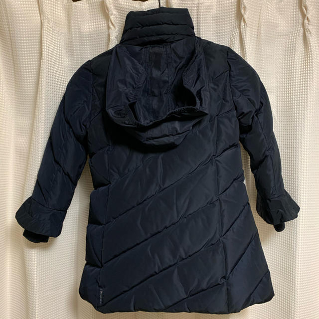 ARMANI JUNIOR(アルマーニ ジュニア)の限定値下げ ジョルジオ アルマーニ ダウン 110-120 キッズ/ベビー/マタニティのキッズ服女の子用(90cm~)(コート)の商品写真