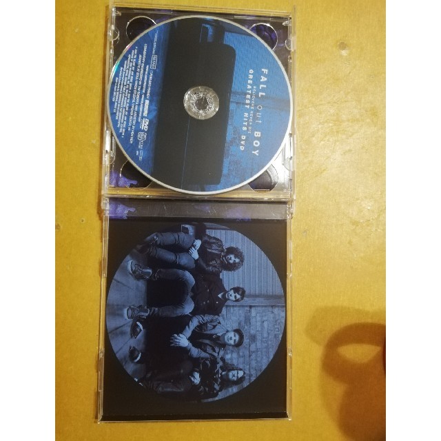 FALL out BOY ベストアルバム[DVD付] エンタメ/ホビーのCD(ポップス/ロック(洋楽))の商品写真