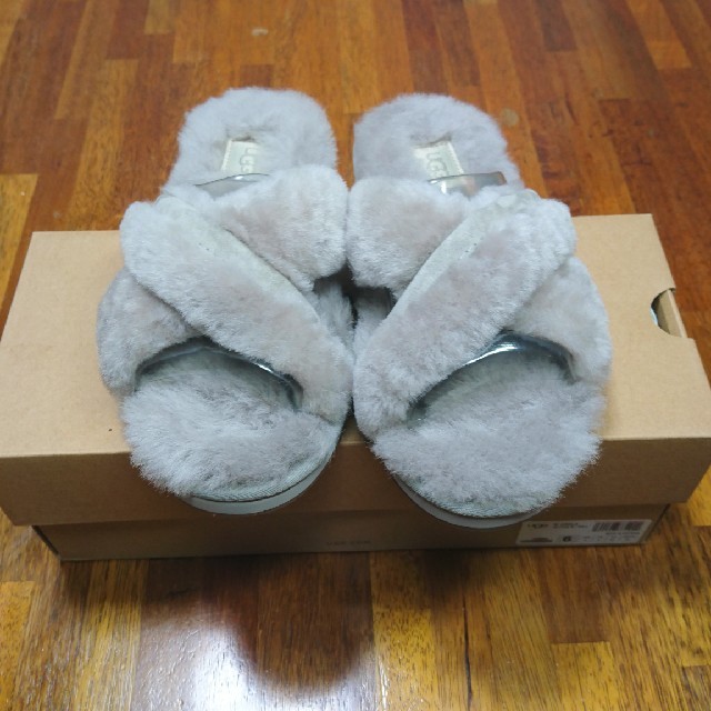 UGG 新品 サンダル