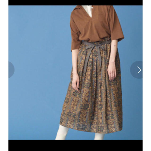 chambre de charme(シャンブルドゥシャーム)のＭalle フォレンダムの花プリントスカート レディースのスカート(ロングスカート)の商品写真