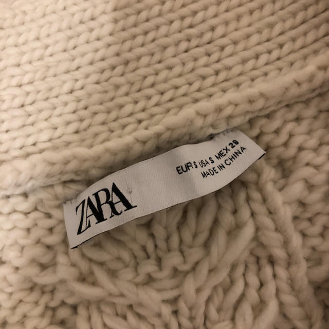 ZARA(ザラ)のニットカーディガン レディースのトップス(カーディガン)の商品写真