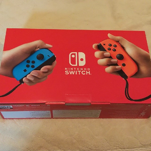 Nintendo Switch(ニンテンドースイッチ)のNintendo Switch (ネオンブルー ネオンレッド) エンタメ/ホビーのゲームソフト/ゲーム機本体(家庭用ゲーム機本体)の商品写真