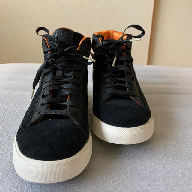 NIKE / BLAZER HI SP MOWAX