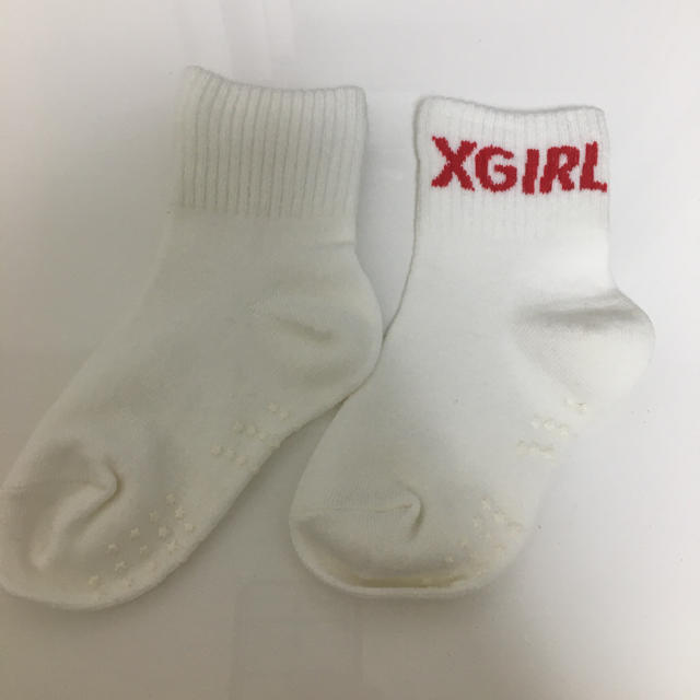 X-girl(エックスガール)の新品☆X-girl キッズ　靴下　ソックス キッズ/ベビー/マタニティのこども用ファッション小物(靴下/タイツ)の商品写真