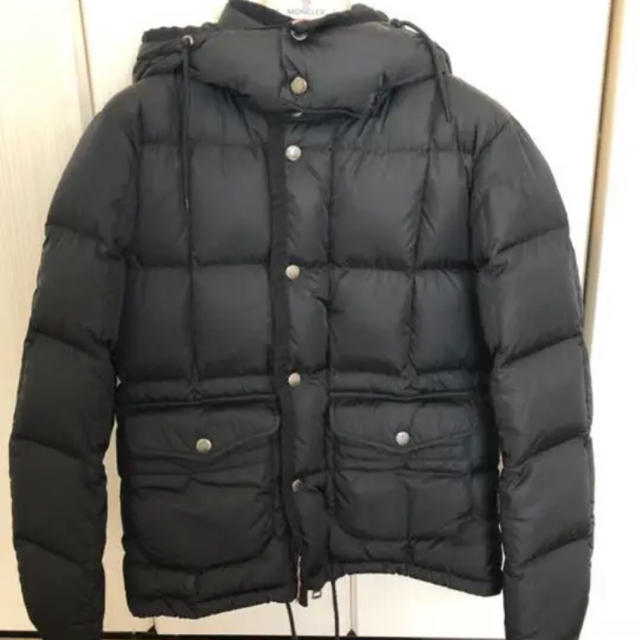 雑誌で紹介された MONCLER 美品!国内正規品モンクレール 黒 ゼロ