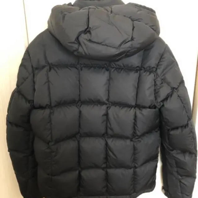 MONCLER(モンクレール)の美品！国内正規品モンクレール　黒　ゼロサイズ！ メンズのジャケット/アウター(ダウンジャケット)の商品写真