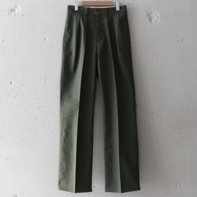 1LDK SELECT(ワンエルディーケーセレクト)のNEAT hopsack wide olive 48 メンズのパンツ(スラックス)の商品写真