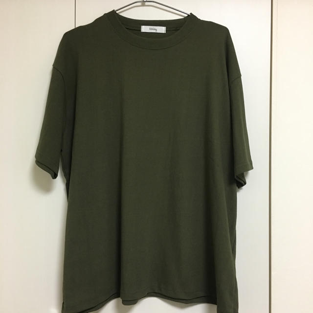 Auntie Rosa(アンティローザ)のマイアミバックプリントTEE カーキー　 レディースのトップス(Tシャツ(半袖/袖なし))の商品写真