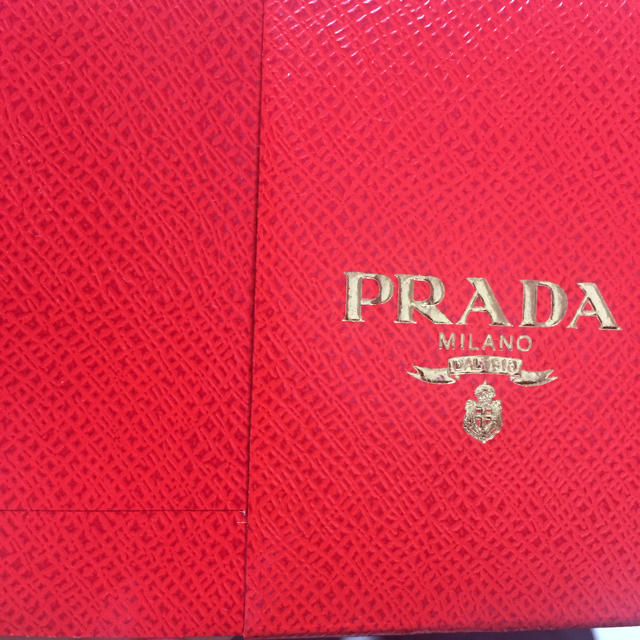 PRADA(プラダ)のプラダ♡封筒5枚セット エンタメ/ホビーのコレクション(ノベルティグッズ)の商品写真