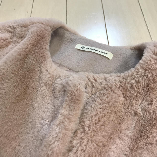 ZARA(ザラ)のフェイクファーアウター レディースのジャケット/アウター(毛皮/ファーコート)の商品写真