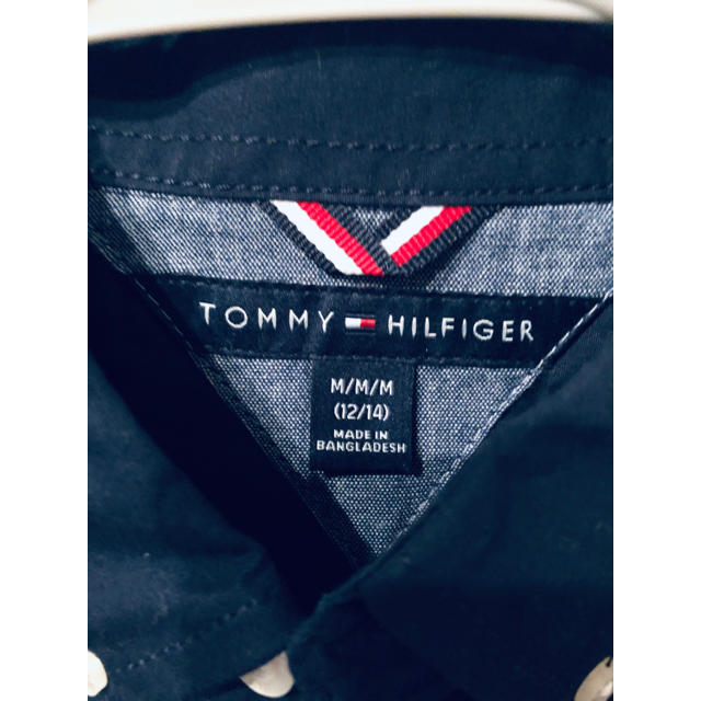 TOMMY HILFIGER(トミーヒルフィガー)のTommy Hilfiger トリコロールシャツ　ジュニアサイズM キッズ/ベビー/マタニティのキッズ服男の子用(90cm~)(ブラウス)の商品写真