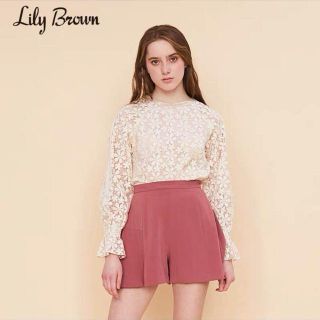 リリーブラウン(Lily Brown)のかわいい刺繍系レディーストップス(シャツ/ブラウス(長袖/七分))