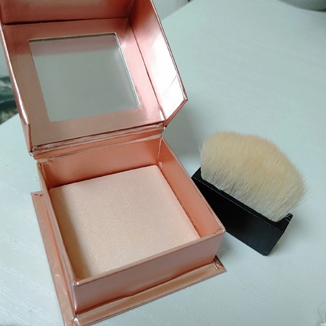 Benefit(ベネフィット)のbenefit ダンデライオン　ハイライト コスメ/美容のベースメイク/化粧品(チーク)の商品写真