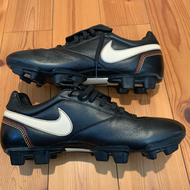 NIKE - サッカー スパイク ナイキ ロナウジーニョ 新品 27センチ NIKE - サッカー スパイク ナイキ ロナウジーニョ 新品 27センチ