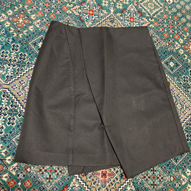 celine(セリーヌ)の▪️hiphopilyさま専用【CELINE】黒　上品　スカート　フィービー レディースのスカート(ひざ丈スカート)の商品写真