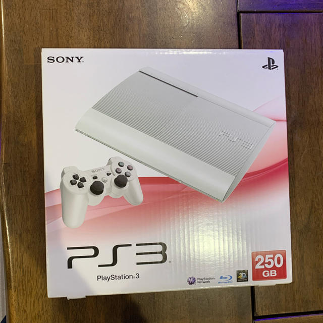 PlayStation3(プレイステーション3)のお年玉価格！プレーステーション3  250GB Classic White エンタメ/ホビーのゲームソフト/ゲーム機本体(家庭用ゲーム機本体)の商品写真