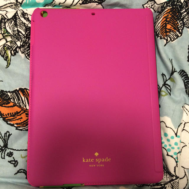 kate spade new york(ケイトスペードニューヨーク)のケイトスペード♠️iPad Airケース スマホ/家電/カメラのPC/タブレット(その他)の商品写真