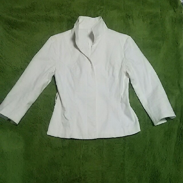 白 デニムジャケット レディースのジャケット/アウター(Gジャン/デニムジャケット)の商品写真