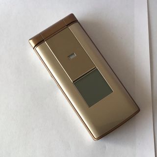 エーユー(au)のガラホ　KYF32 ゴールド(携帯電話本体)