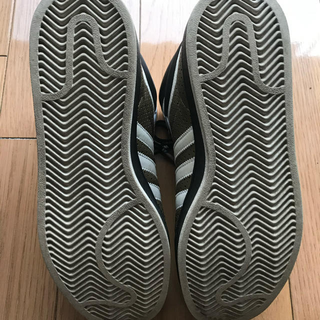 adidas(アディダス)のアディダスハイカットスニーカー26cm メンズの靴/シューズ(スニーカー)の商品写真