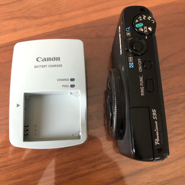 Canon(キヤノン)のCanon S95 デジカメ スマホ/家電/カメラのカメラ(コンパクトデジタルカメラ)の商品写真