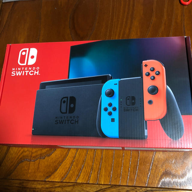 任天堂スイッチ　 新品未開封　ネオンカラー