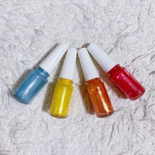 シュウウエムラ ネイル レッド 赤色系 の通販 3点 Shu Uemuraのコスメ 美容を買うならラクマ シュウウエムラ ネイル レッド 赤色系 の通販 3点 Shu Uemuraのコスメ 美容を買うならラクマ