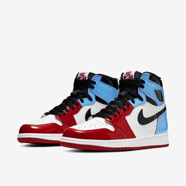 NIKE(ナイキ)の AIR JORDAN 1 RETRO HIGH FEARLESS UNC  メンズの靴/シューズ(スニーカー)の商品写真