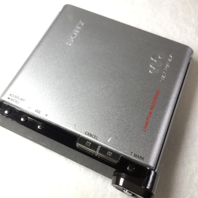 SONY(ソニー)のソニー SONY MDレコーダー MZ-RH1 スマホ/家電/カメラのオーディオ機器(ポータブルプレーヤー)の商品写真