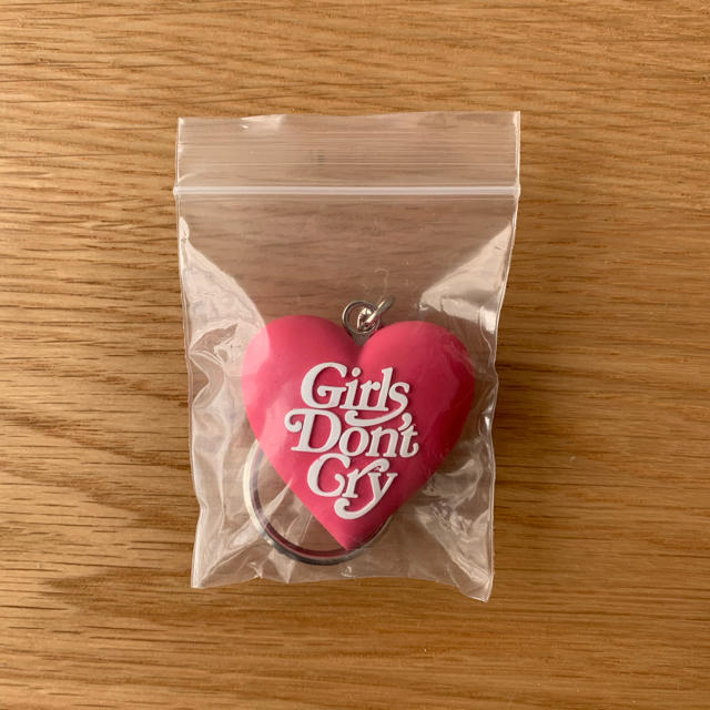 GDC(ジーディーシー)の送料込 girl's don't cry ガールズドントクライ 3点セット メンズのファッション小物(キーホルダー)の商品写真